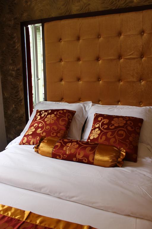 Hotel Des Buttes Chaumont Paris Ruang foto